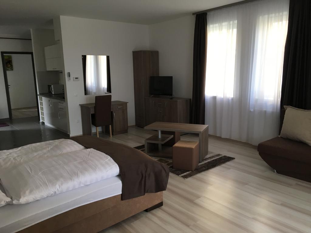 F&M Apartman Egerszalók Extérieur photo