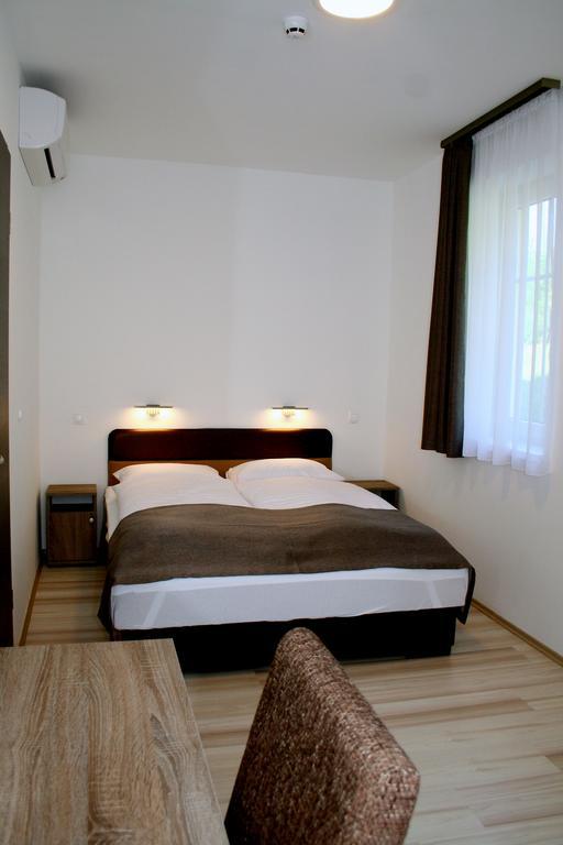 F&M Apartman Egerszalók Extérieur photo